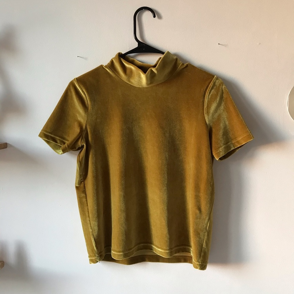 Madewell mockneck chartreuse velvet crop tee small